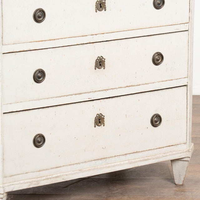 Early 19th Century Swedish Gustavian Chest of Three Drawers For Sale - Image 14 of 15