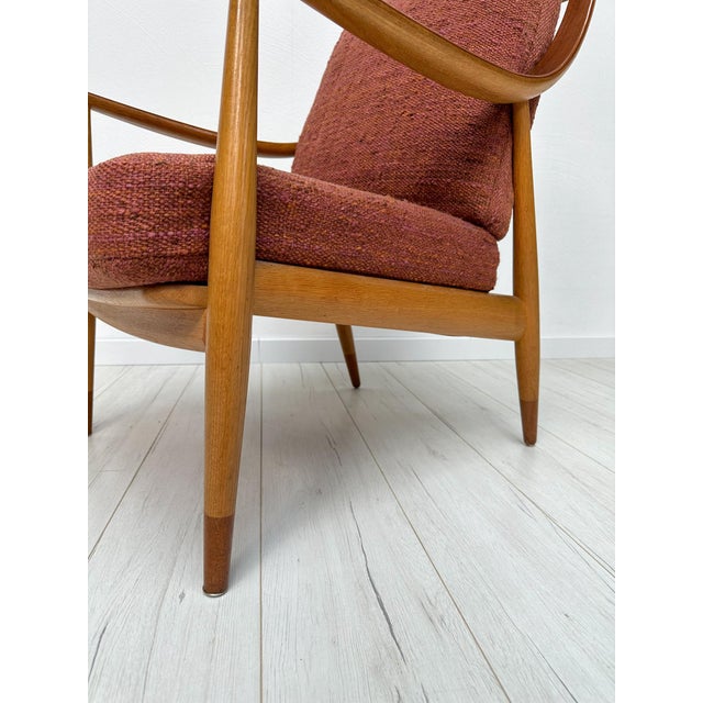 Mid-Century Modern Vintage Danish FD 145 Armchair in Oak by Peter Hvidt & Orla Mølgaard ​​nielsen, 1950s For Sale - Image 3 of 10