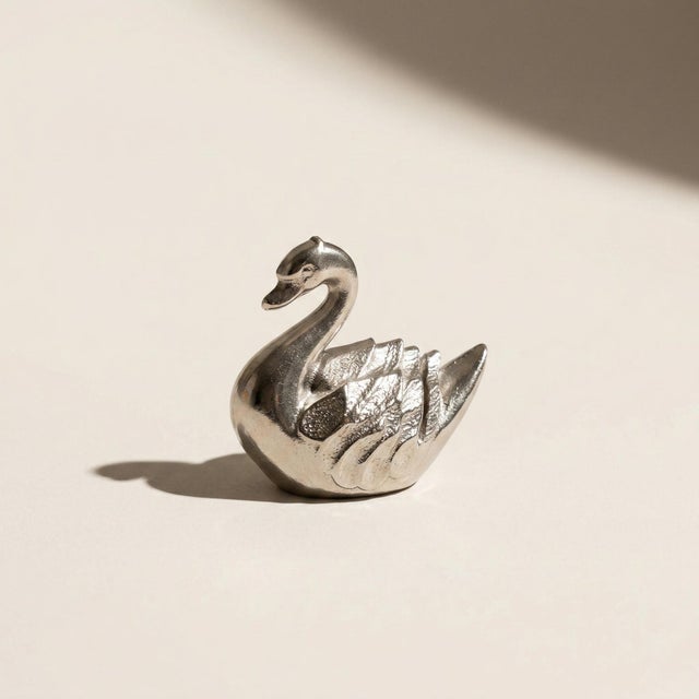 Vintage Metal Swan Place Cards, 1980s, Set of 50 For Sale - Image 4 of 5