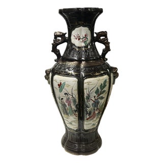 Chinese Vintage 8 Immortals Theme HandPainted Porcelain Flower Vase For Sale