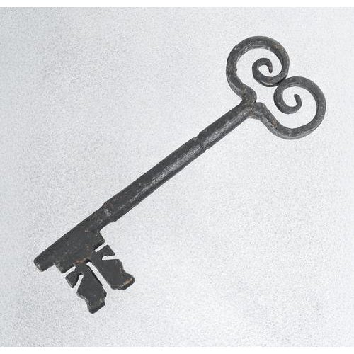 Antique 19th Century Iron Key For Sale - Image 9 of 14