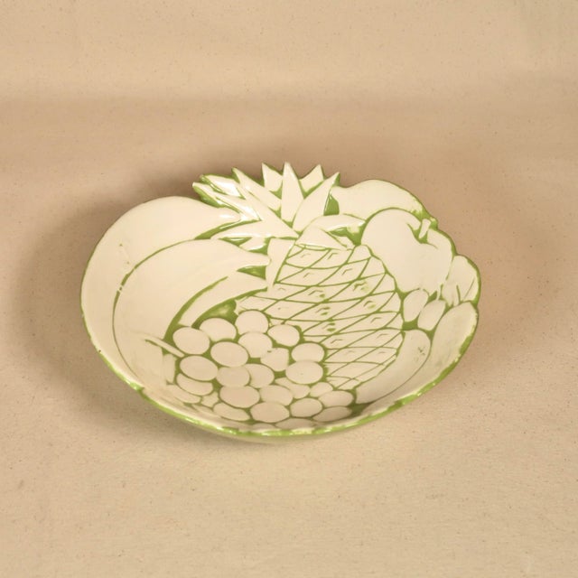 Ceramic 1981 Vintage Green & White Ceramic Fruit-Relief Serving Bowl With Scalloped Rim For Sale - Image 7 of 12