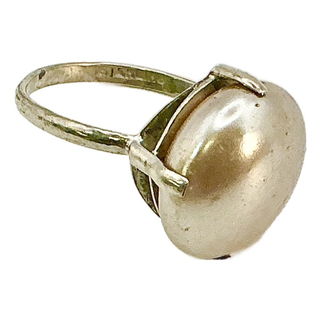 1940s Vintage Boho Chic Art Deco Hollywood Regency Mother of Pearl & Sterling Cocktail Ring, Size 8.5 For Sale