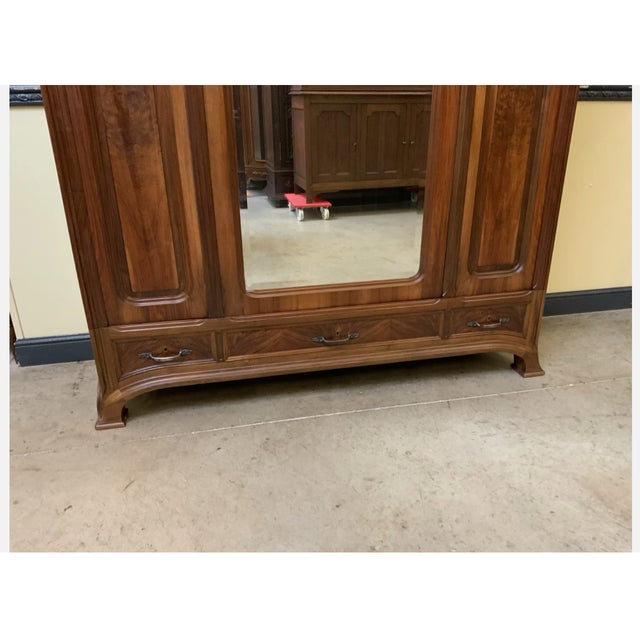 Early 20th Century Antique Art Nouveau Wardrobe from École Nancy, 1910 For Sale - Image 5 of 9