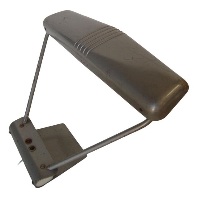 Abstract Expressionism 1950s Gunmetal Grey Machine Age Tanker Fluorescent Desk Lamp For Sale - Image 3 of 11
