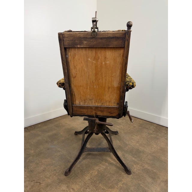 Rare Bigelow St. Louis Mechanical Barber / Medical Chair, Circa 1890–1905 For Sale - Image 14 of 18