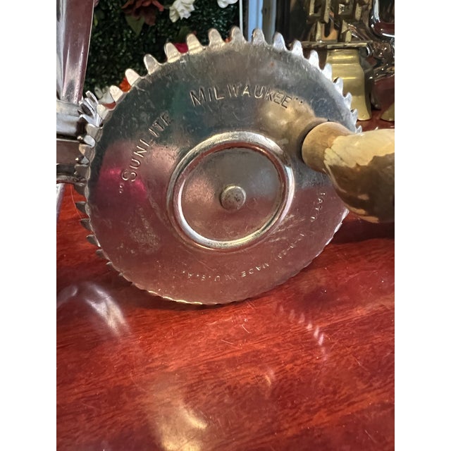 1970s Vintage Milwaukee Handheld Metal Whisk For Sale - Image 5 of 7