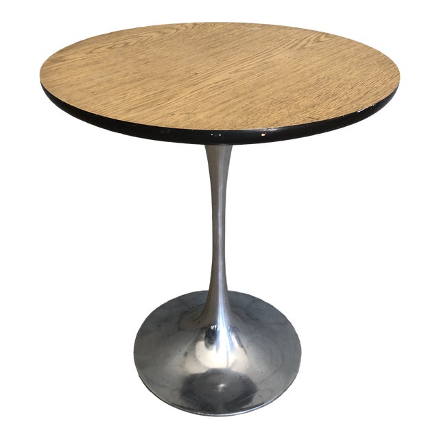 Burke Mid-Century Modern Tulip Side or End Table For Sale