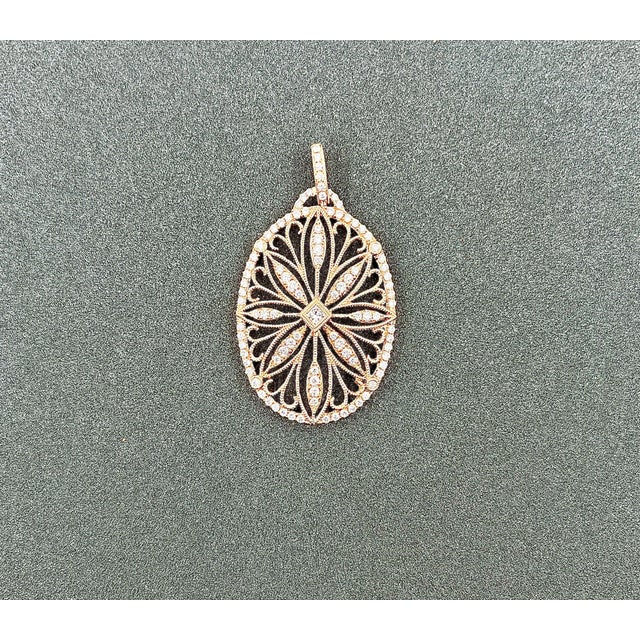 Art Deco 1.38 Ct Diamond Pendant Necklace For Sale - Image 3 of 5