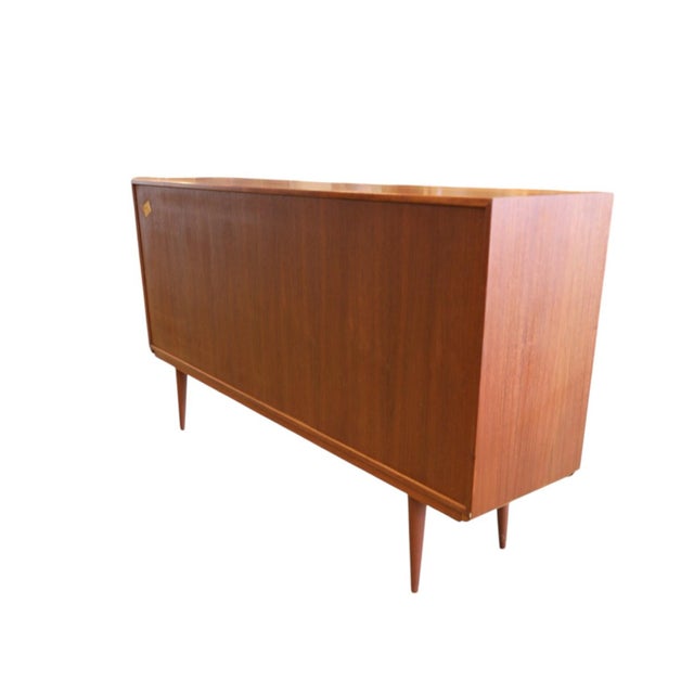 Gunni Omann Model 19 High Board in Teak by Gunni Omann for Omann Jun, Denmark, 1960s For Sale - Image 4 of 18