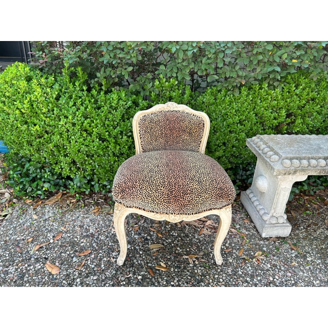 Wood French Louis XV Style Vanity Chair For Sale - Image 7 of 10