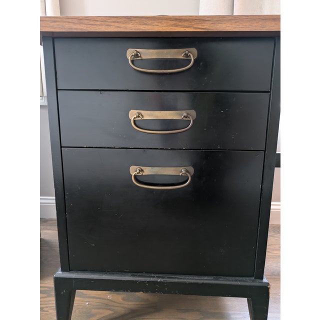 American of Martinsville 1960s Mid-Century Modern Solid Wood Desk For Sale - Image 4 of 6