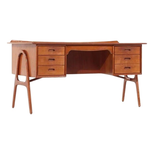 1970s Svend Aage Madsen for Sigurd Hansen Mid Century Curved Front Teak Desk With Book Shelf For Sale