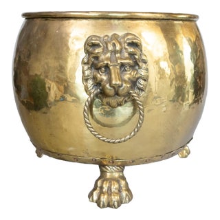 Antique English Hammered Brass Cauldron Jardiniere Planter With Lion Head Ring Handles For Sale