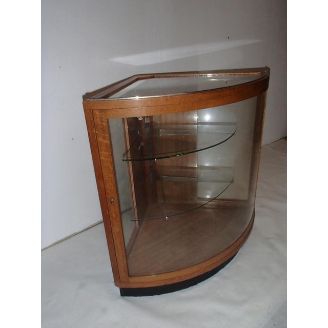 Bauhaus Corner Display Case with Adjustable Glass shelves and Lighting For Sale - Image 13 of 18