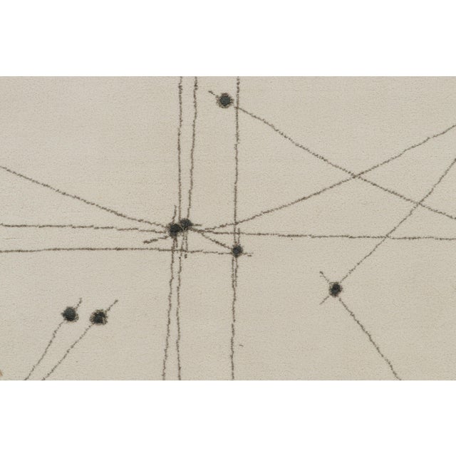 Modern Rug & Kilim’s Mid-Century Modern Style Square Rug in White With Gray Patterns For Sale - Image 3 of 7