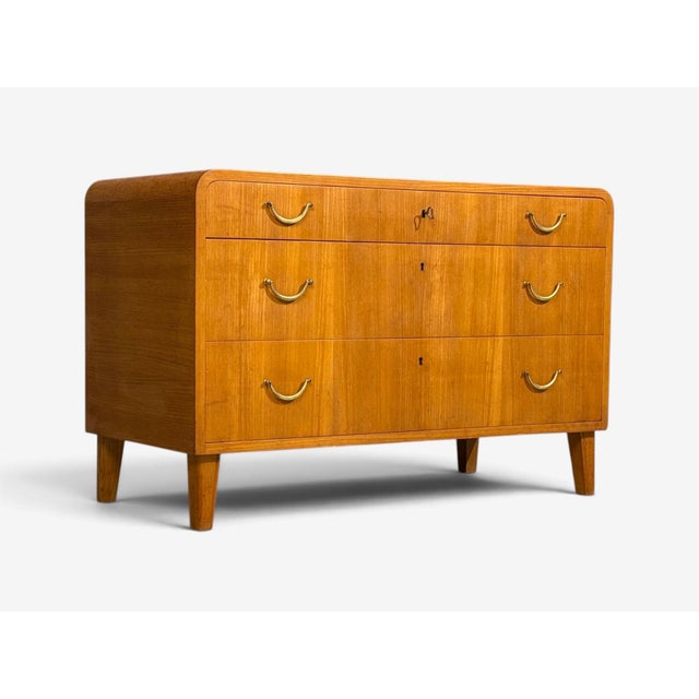1940s Swedish Modern, Chest of Drawers, Elm, Brass, Sweden, 1940s For Sale - Image 5 of 13