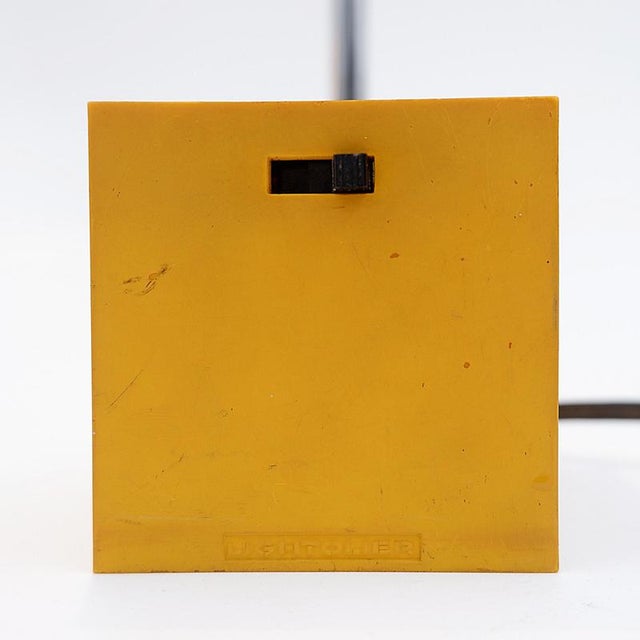 Minimalist Space Age Lytegem Wall Lamp by Michael Lax for Lightolier, USA, 1960s For Sale - Image 13 of 16