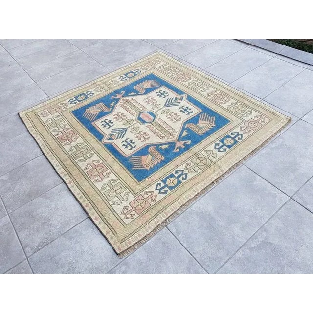 Tan 1960s Turkish Rectangular Vintage Rug For Sale - Image 8 of 11