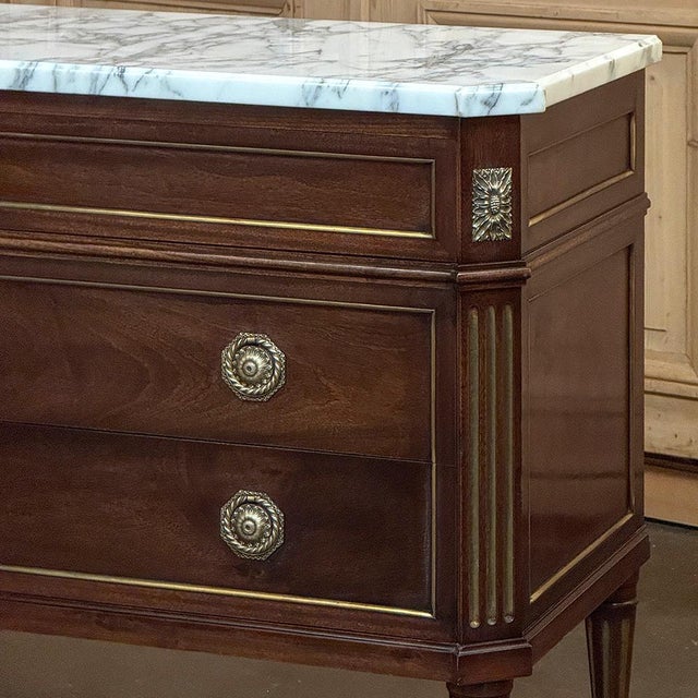 Mid-Century French Mahogany Commode With Carrara Marble Top in Louis XVI Style For Sale In Dallas - Image 6 of 17