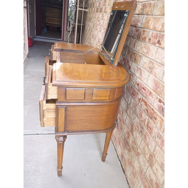 Vintage 1960s Drexel Esperanto Poudre Pecan Wood Vanity With Lift-Up Mirror For Sale - Image 10 of 12