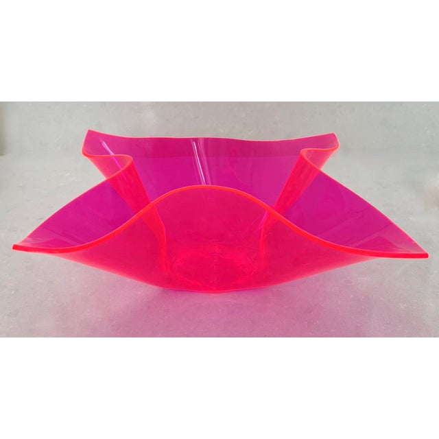 1960s Retro Mid-Century Modern Neon Pink Acrylic / Lucite Pillar Candleholder For Sale - Image 9 of 9