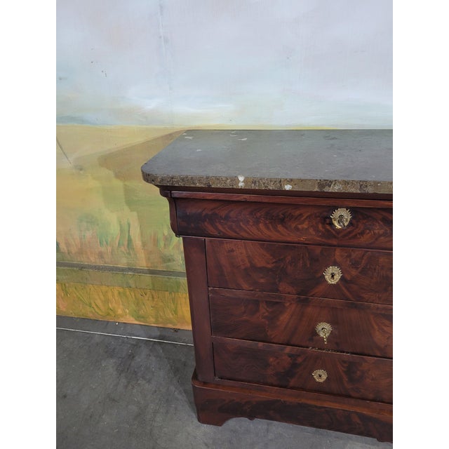 Small Chest of Drawers in Mahogany For Sale - Image 5 of 13