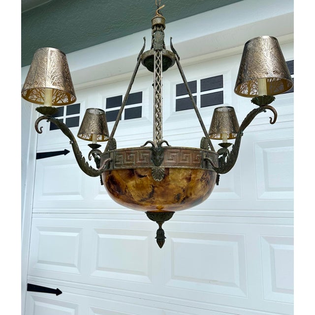 Maitland - Smith 1990s Maitland-Smith Penn Shell Bronze Chandelier W/Rams Heads For Sale - Image 4 of 12