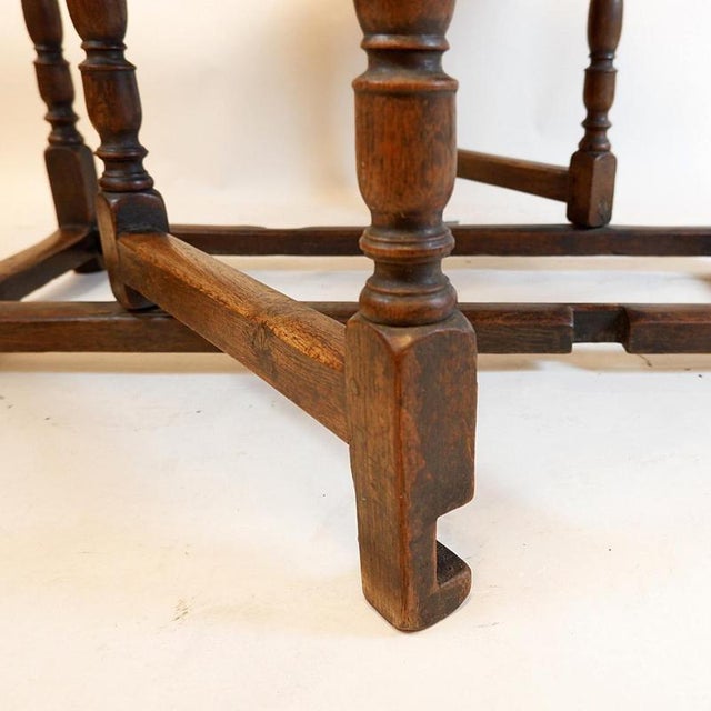 19th Century English Gate-Leg Table with Flaps and Turned Legs For Sale - Image 10 of 11