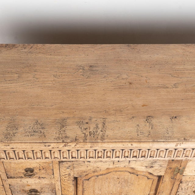 19th Century French Bleached Oak Sideboard Buffet With Eight Drawers For Sale - Image 6 of 14