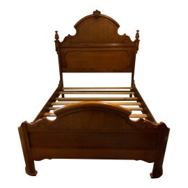 Example of Lexington Furniture Bedframes