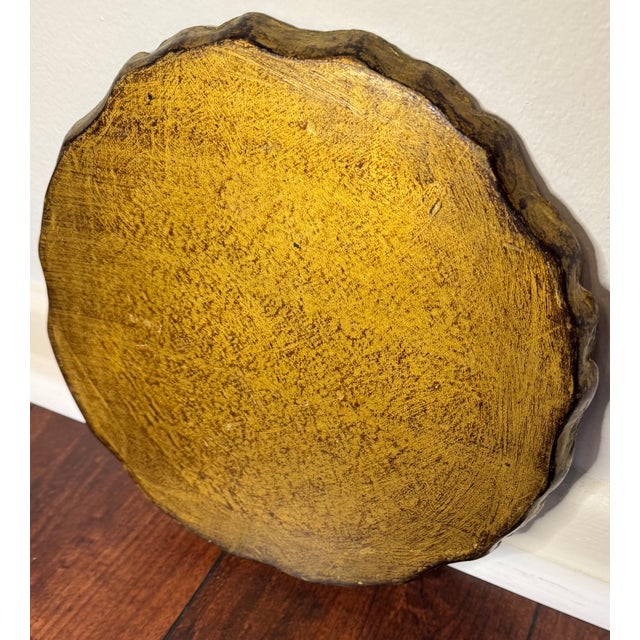 1960s Vintage Italian Florentine Gilt Tray 11 1/8” | Green Gold Round Hollywood Regency Tray For Sale - Image 5 of 10
