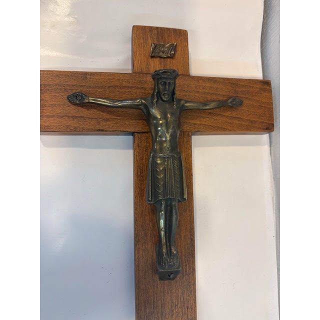 Mid 20th Century Vintage European Wood and Brass Crucifix For Sale - Image 5 of 7