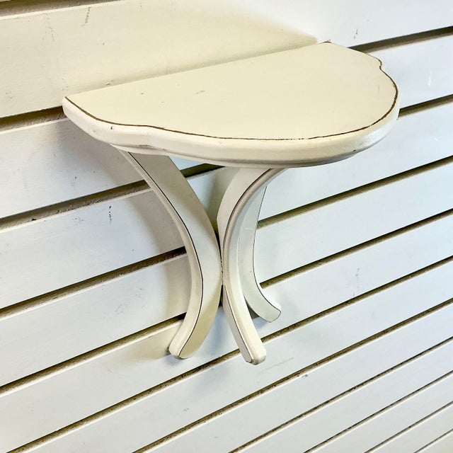 Late 20th C Shabby Chic Farmhouse Wall-Mounted Painted Wood Shelf-Bracket For Sale - Image 4 of 8