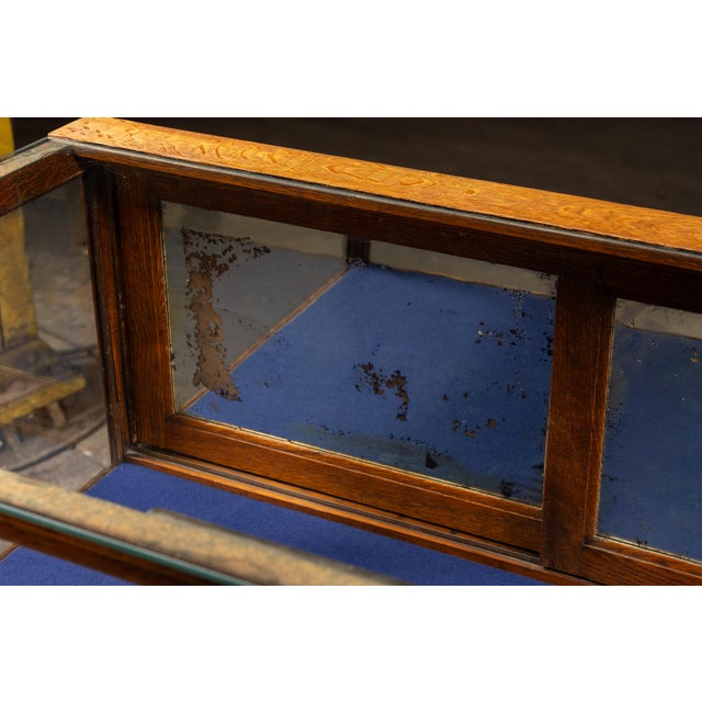 Antique Quartersawn Oak "Peerless" Display Case by Jac. Lederer For Sale - Image 10 of 18