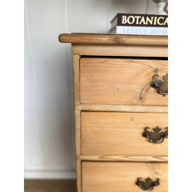 Wood Mid 19th Century English Pine Dresser For Sale - Image 7 of 12