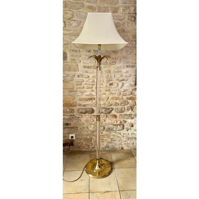 Vintage Acrylic Glass and Brass Floor Lamp from Maison Roméo, 1970s For Sale - Image 18 of 18