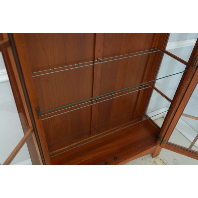 1980s Ethan Allen American Impressions Cherry Display Cabinet For Sale - Image 5 of 15