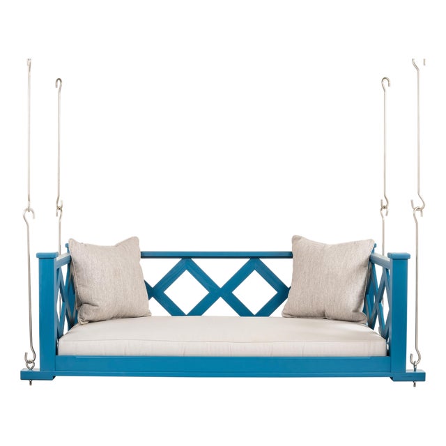 Diamond Swinging Day Bed by Lowcountry Originals For Sale