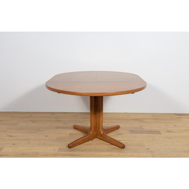 Mid-Century Round Teak Extendable Dining Table, United Kingdom, 1950s For Sale - Image 10 of 17