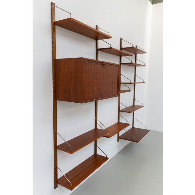 Brown Danish Modern 3-Bay Modular Teak Wall Unit by Poul Cadovius for Cado, 1960s For Sale - Image 8 of 18