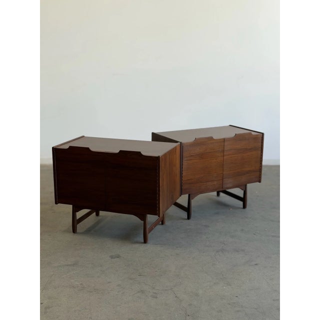 Pair of Mid Century Nightstands by John Caldwell for Brown Saltman For Sale - Image 12 of 18