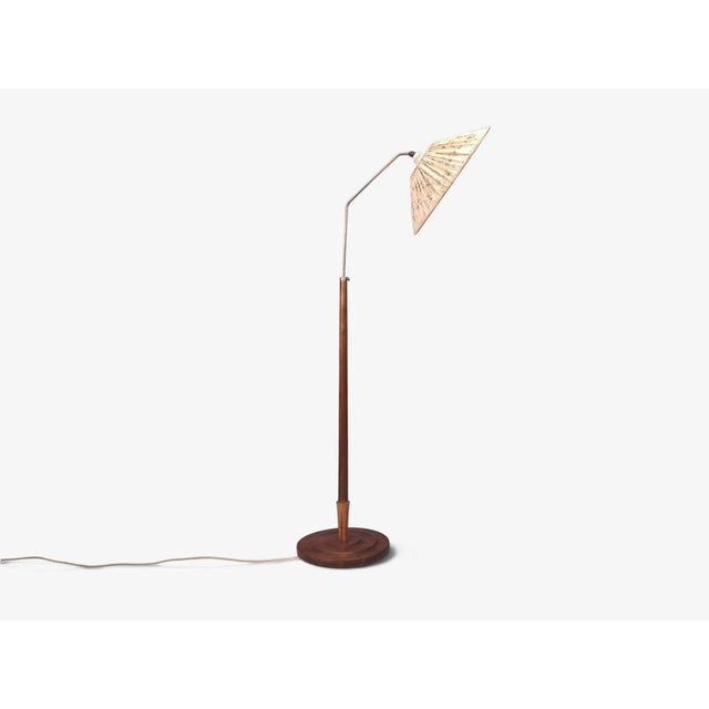 Mid-Century Modern 1950s Mid-Century Modern Double Shade Floor Lamp, Wood, Metal, Fabric For Sale - Image 3 of 13