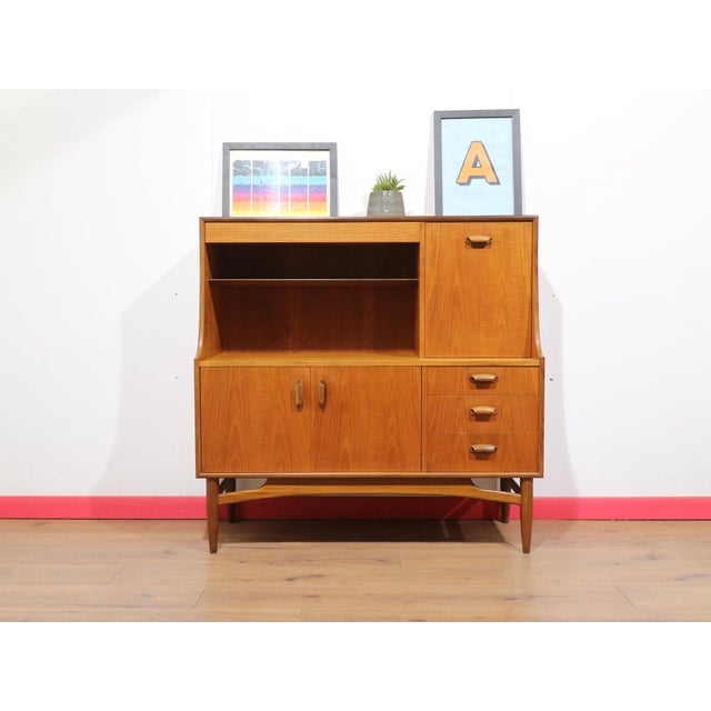 Mid 20th Century Mid Century Modern Vintage Teak Buffet Short Credenza by G Plan Danish Style For Sale - Image 5 of 15