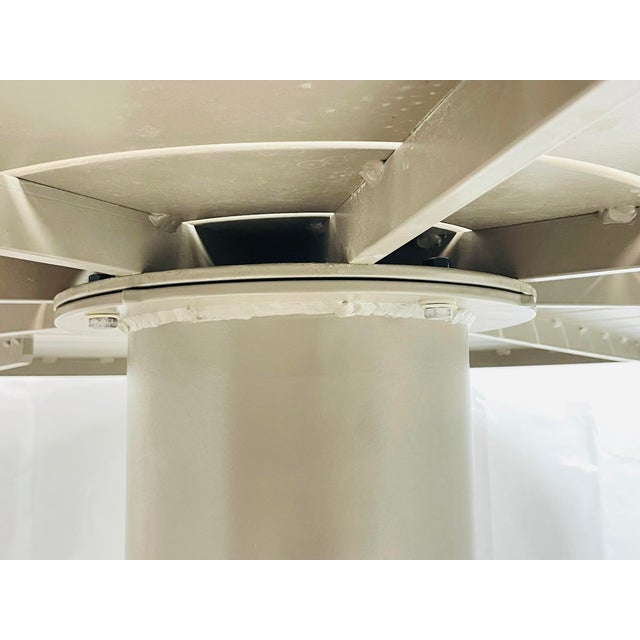 McKinnon & Harris “Albemarle" Round Outdoor Dining Table in Cast Aluminum, Attributed For Sale - Image 15 of 18