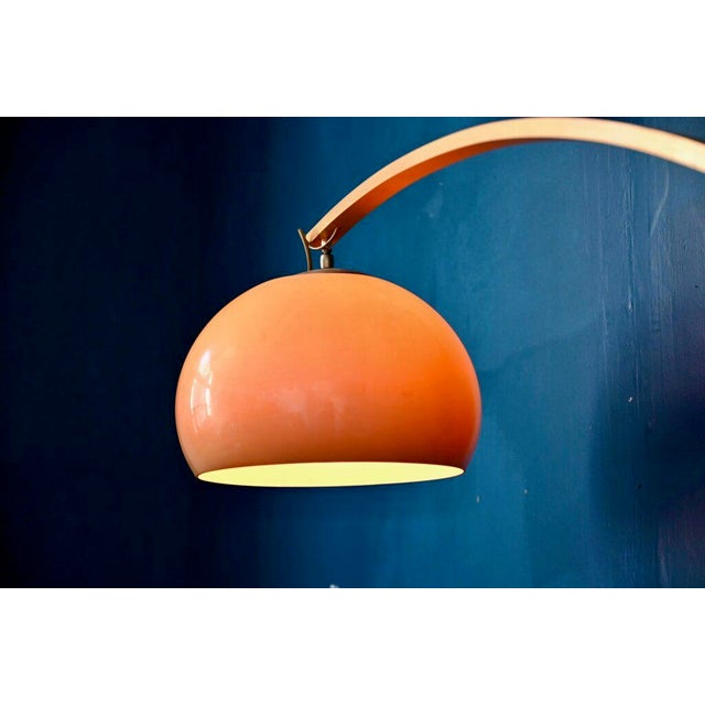 Italian Space Age Arc Floor Lamp in Marble and Gilt Aluminium, 1970s For Sale - Image 11 of 18