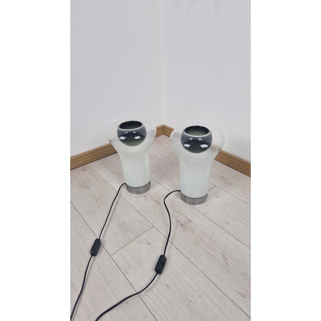 1960s Saffo Table Lamp in Metal and Glass by Angelo Mangiarotti for Artemide, 1960s, Set of 2 For Sale - Image 5 of 16