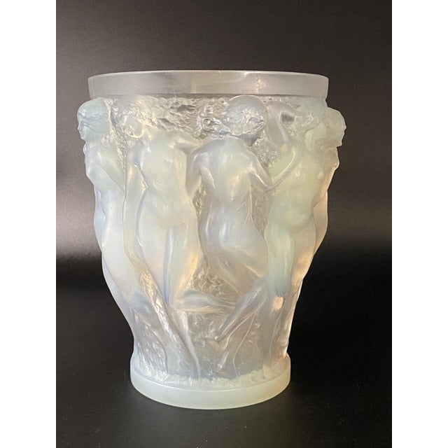 Bacchante Vase in Opal Glass from R.Lalique, 1927 For Sale - Image 3 of 16