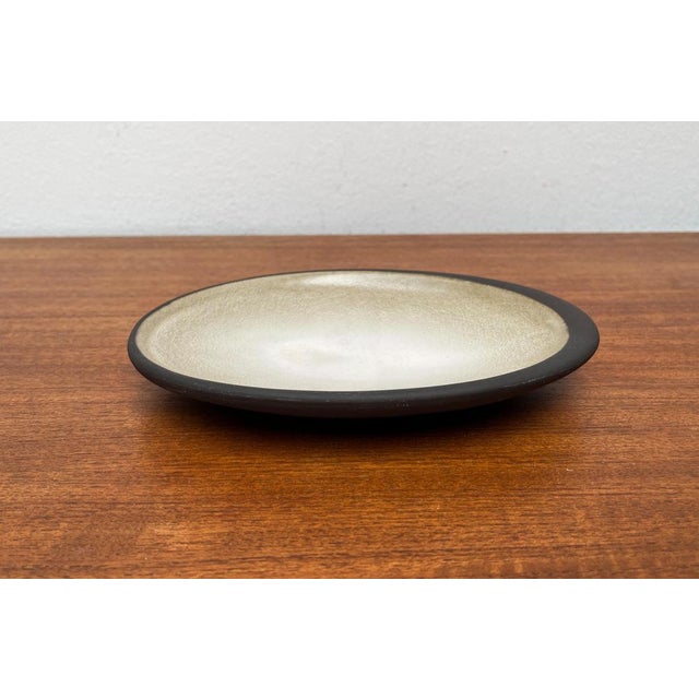 Mid-Century Studio Pottery Bowl, 1960s For Sale - Image 4 of 15