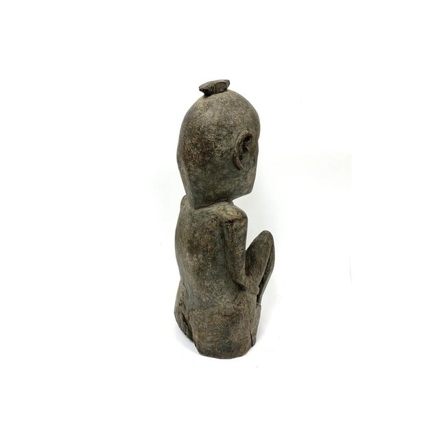Tribal 1960s Tribal Sculpture of a Squatting Man For Sale - Image 3 of 10